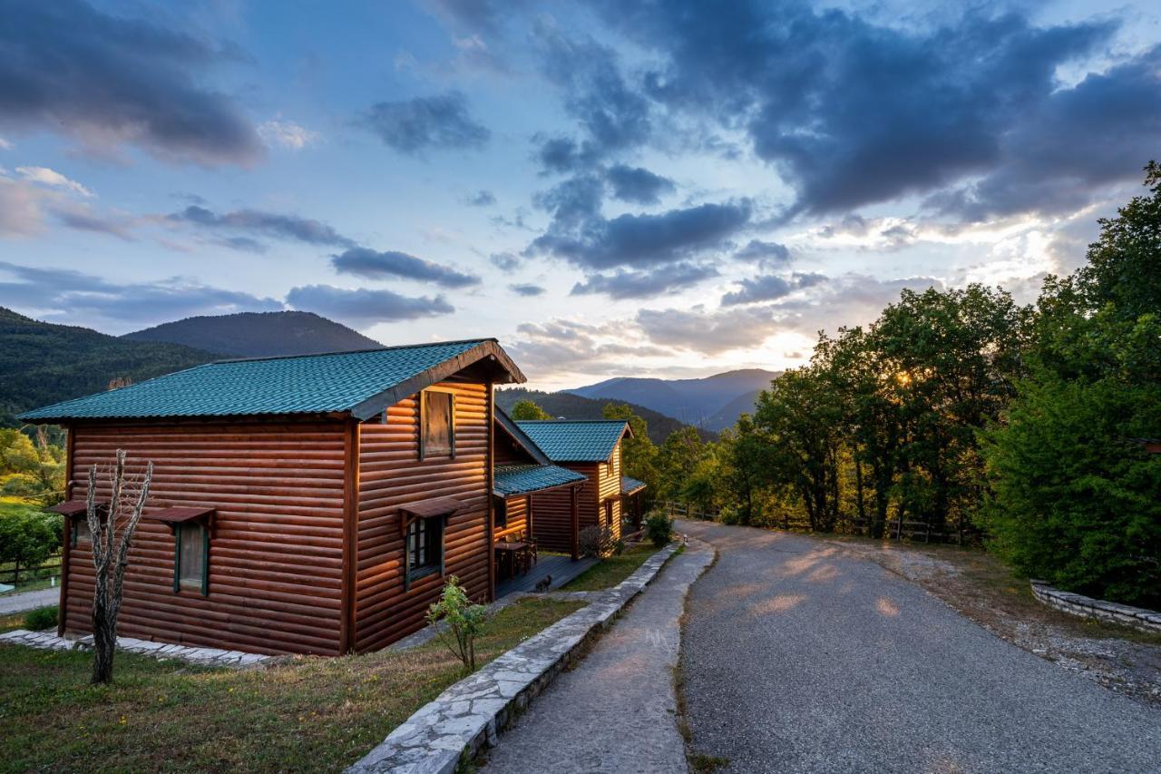 Chalet Likouresi Village Karpenísion Exteriör bild