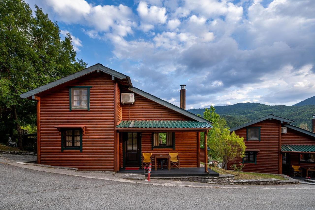 Chalet Likouresi Village Karpenísion Exteriör bild